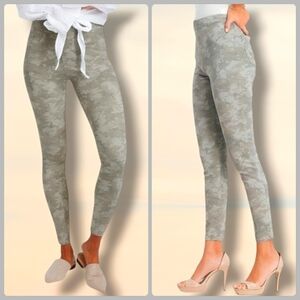 Spanx Camo Slim Jean Leggings S
